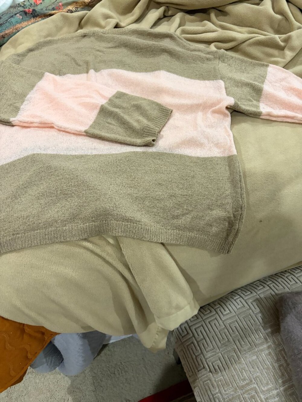 Old Navy Sweater